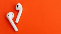 Lanières, applications et compartiments secrets : ces technologies vous aideront à ne plus perdre vos écouteurs sans fil