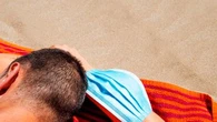 Le salarié doit respecter plusieurs obligations : est-ce que j'ai le droit de partir en vacances alors que je suis en arrêt maladie ?