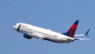 "Tour de contrôle, un feu d'artifice vient de toucher notre avion" : frayeur pour un vol Delta Airlines à Chicago