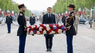 REVIVEZ - La commémoration du 8-Mai présidée par Emmanuel Macron