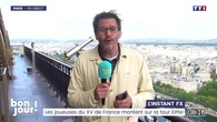 L’instant FX : Les joueuses du XV de France montent sur la tour Eiffel