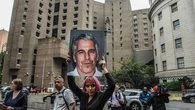 Affaire Epstein : pressé par son camp, Trump se dit pour la publication d'éléments "crédibles" du dossier