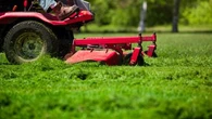 Il s’agit d’un véhicule terrestre à moteur : ces engins motorisés utilisés dans le jardin sont soumis à une obligation d’assurance
