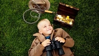 Pièces, bijoux en or et 6.000 euros en espèces... Un enfant découvre un trésor en jouant dans un parc