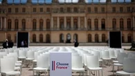 "Attirer les capitaux étrangers, c'est bien, retenir les entreprises françaises, ce serait mieux" : quel bilan tirer du sommet "Choose France" d'Emmanuel Macron ?