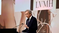"Très mauvais pour l'État de se mêler de la gestion des entreprises privées" : la pique de Bernard Arnault à Macron