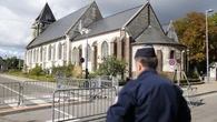 Attentat de Saint-Étienne-du-Rouvray : dix ans après, la ville rend hommage au Père Hamel