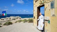 Le pape Léon XIV à Lampedusa, cette petite île italienne devenue le symbole de la détresse des migrants