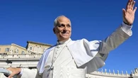 À Madrid au même moment, le pape Léon XIV a croisé la route du pape du reggaeton Bad Bunny