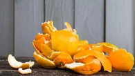 Ne jetez plus les épluchures d'orange, elles peuvent vous aider à repousser les nuisibles !