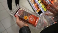 "Il suffit d'une poignée de tablettes pour voler 30 euros" : le chocolat devient une cible de choix dans les supermarchés
