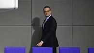 Allemagne : démission du chef des députés conservateurs après l'annonce de la naissance de son enfant par GPA