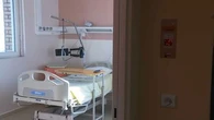 "L'air ne peut pas sortir de la chambre" : les passagers français du MV Hondius rapatriés soumis à un protocole très strict