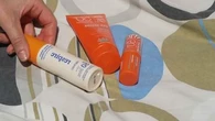 "Je sais qu'il faudrait, mais j'ai la flemme" : un Français sur trois n'utilise pas de crème solaire pour se protéger du soleil