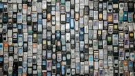 Des téléphones jetables pour aller aux États-Unis ? L'UE met à jour ses recommandations par crainte d'espionnage