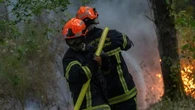 Incendies en France : le ministre de l'Intérieur appelle les employeurs à libérer les sapeurs-pompiers volontaires