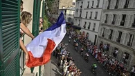 Tour de France 2025 : plusieurs heures avant le passage des coureurs, Montmartre est (déjà) une fête