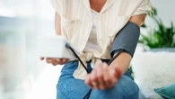 "Comme un volcan dormant dans les artères" : l'hypertension artérielle, une maladie dont on sous-estime (encore) les dangers