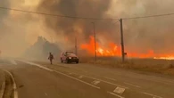 Les images des impressionnants incendies qui frappent l'Espagne et menacent un site classé
