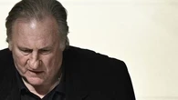 Accusé d'avoir agressé "le roi des paparazzi", Gérard Depardieu convoqué mardi prochain devant la justice italienne
