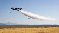 "Une capacité de frappe très importante" : le redoutable avion militaire A400M déployé en Gironde contre les incendies