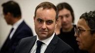 "On commence à se demander pourquoi le Premier ministre reçoit tant de monde" : Sébastien Lecornu sous haute pression