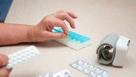 Voyager avec l'hypertension : les précautions à prendre pour un séjour sans stress