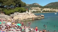 "Ça peut aller jusqu'à 1.000 euros" : pour payer moins cher, il vaut mieux réserver ses vacances d'été en hiver