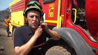 "La tête dit d'y aller mais le corps ne suit pas" : des pompiers épuisés par la multiplication des incendies témoignent