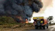 Incendies : Bretagne, Jura… Pourquoi les forêts y sont plus sensibles aux flammes