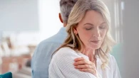 "Il est triste de divorcer à 70 ans mais…" : pourquoi les séparations tardives prennent de l'ampleur en France ?