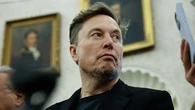 Tesla en chute libre : les ventes des véhicules électriques d'Elon Musk divisées par 2 en Europe