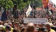 1ᵉʳ-Mai : entre 157.000 et 300.000 manifestants en France, le PS violemment pris à partie à Paris