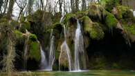 VIDÉO - Cascade des Tufs : une promenade magique dans le Jura