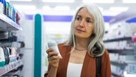 "Une mauvaise odeur, c’est souvent le résultat d’une dégradation bactérienne" : comment bien utiliser un déodorant ?