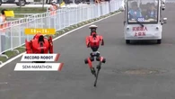 "Il s'inspire d'athlètes humains exceptionnels" : pourquoi des robots ont-ils participé au semi-marathon de Pékin ?