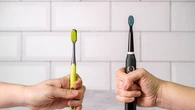 "Le prix a baissé" : des brosses à dents électriques plus accessibles, une bonne nouvelle pour l'hygiène buccodentaire
