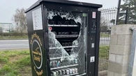 "C'est de l'acharnement" : les distributeurs automatiques de produits frais, nouveau fléau du vandalisme