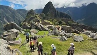 Machu Picchu : "On espère un créneau demain", il faut prendre son mal en patience pour visiter la mythique cité inca