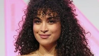 La chanteuse Camélia Jordana décorée par Rachida Dati : "Quel honneur !"
