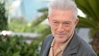 Vincent Cassel s'éclipse de la Croisette pour rejouer une de ses scènes cultes avec Jul au Stade de France