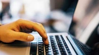 "Je suis tombée de l'armoire" : comment plusieurs dizaines d'épargnants se sont fait piéger par une fausse banque en ligne