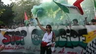 Mostra de Venise 2025 : non loin du tapis rouge, des milliers de personnes manifestent pour Gaza