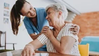 Seniors : attention à ces abus fréquents dans les services d’aide à domicile