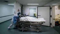Tumeurs, maladies cardiovasculaires... Quelles sont les plus grandes causes de mortalité en France ?