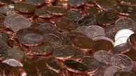 "C'est de la petite ferraille" : les pièces de 1 et 2 centimes d'euro sont-elles encore utiles ?