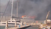 Un port de plaisance embrasé, des campings évacués… À Canet-en-Roussillon, des centaines de pompiers mobilisés