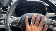"Je suis quelqu'un de calme à la base" : pourquoi tant d'agressivité en voiture ?