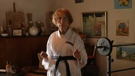 "J'ai décidé que le cancer n'allait pas m'avoir" : la leçon de courage d'Annette, 87 ans