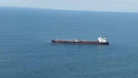 Pétrolier "fantôme" russe : ce que l'on sait sur son intrigant trajet avant son immobilisation au large de Saint-Nazaire